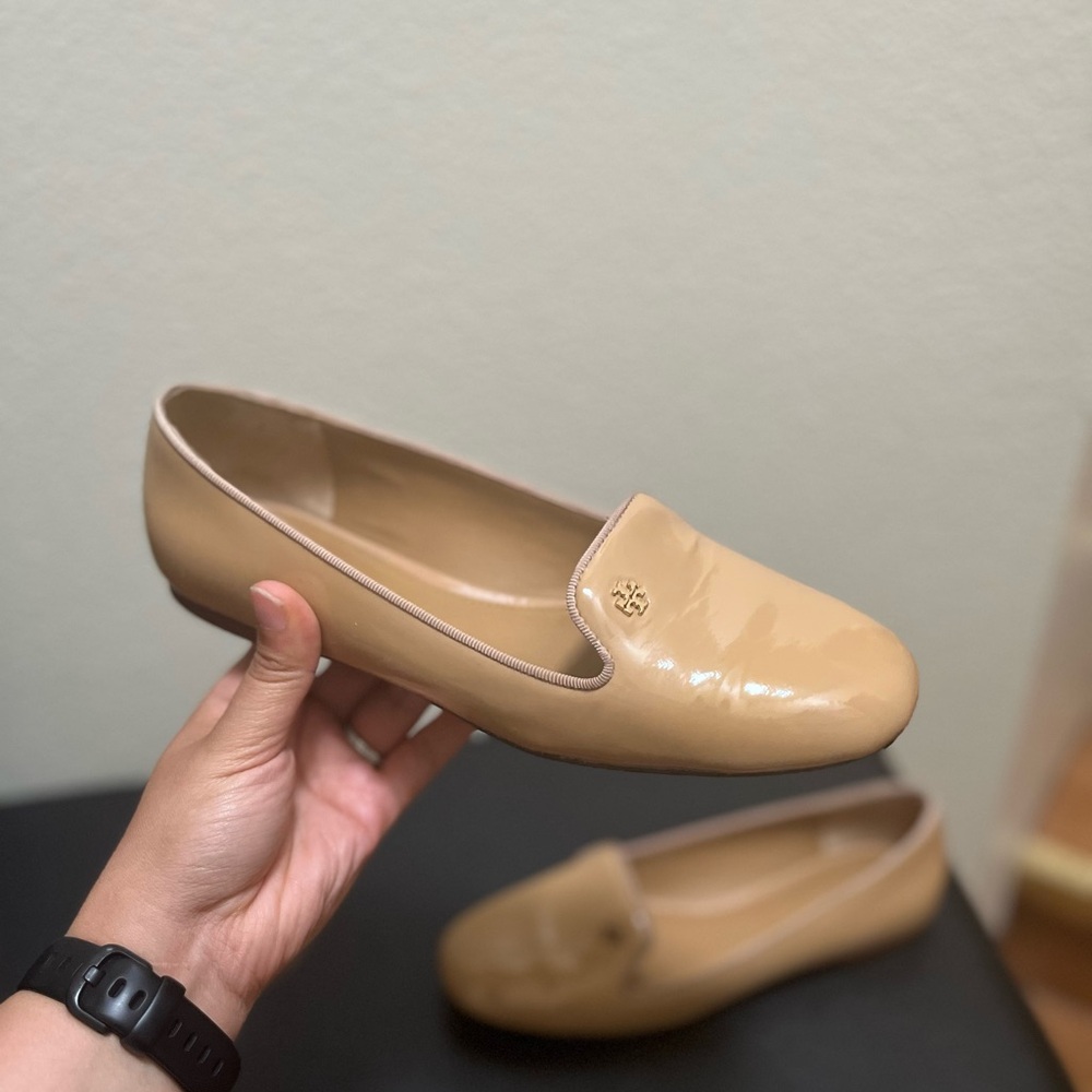 •TORI BURCH• Samantha Patent Leather Loafers Beige Gold Square Toe